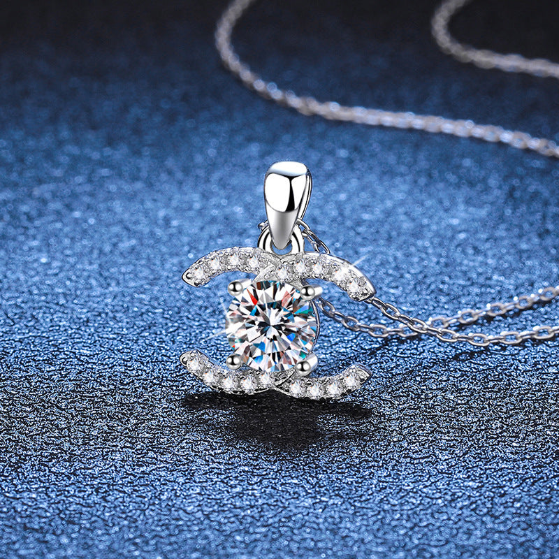 [AM]CLASSIC INTERLOCKING MOISSANITE PENDANT NECKLACE