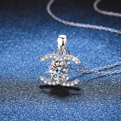 [AM]CLASSIC INTERLOCKING MOISSANITE PENDANT NECKLACE
