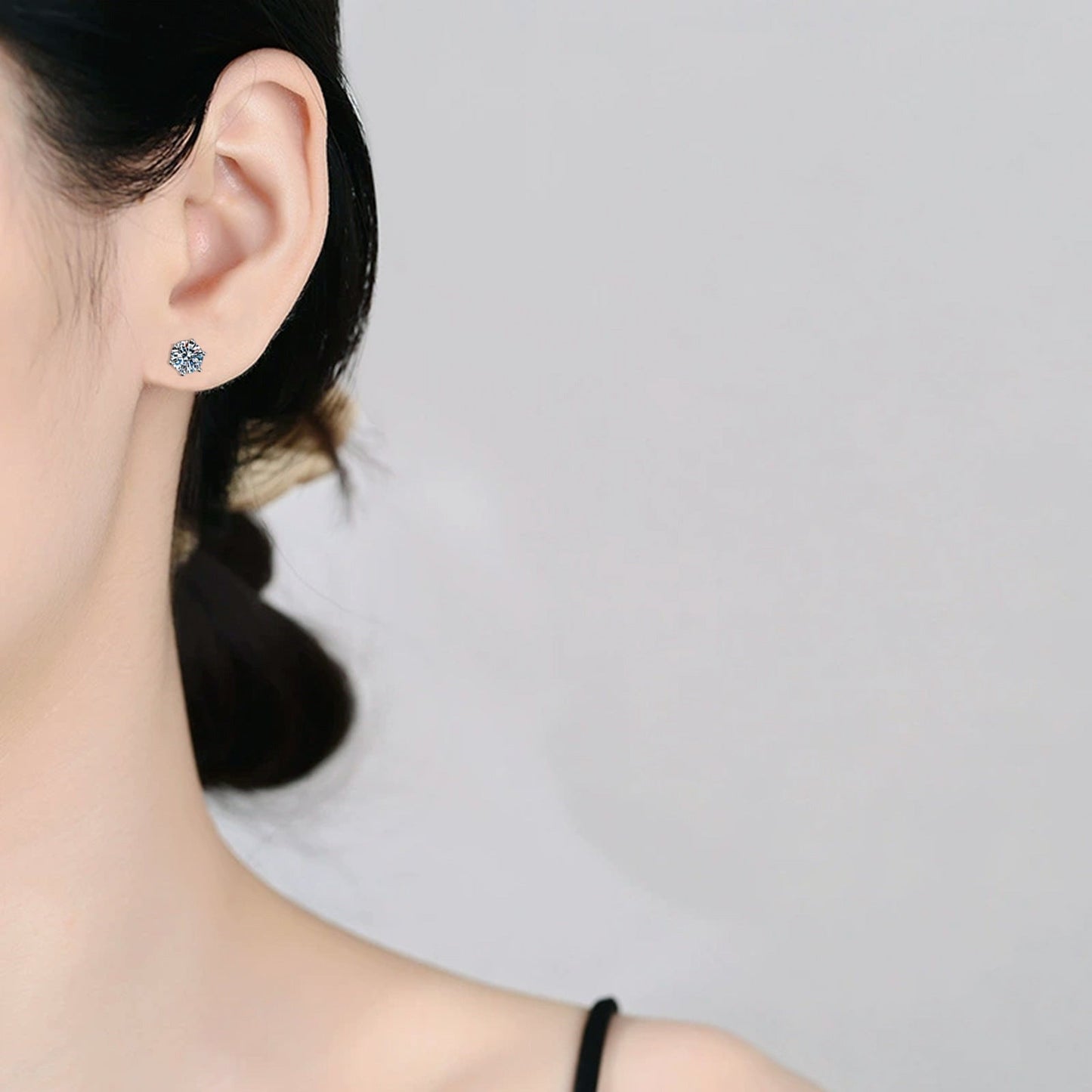 [AM]SIX-PRONG MOISSANITE EARRINGS
