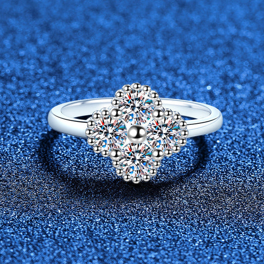 [AM]ELEGANT FOUR-LEAF CLOVER MOISSANITE RING