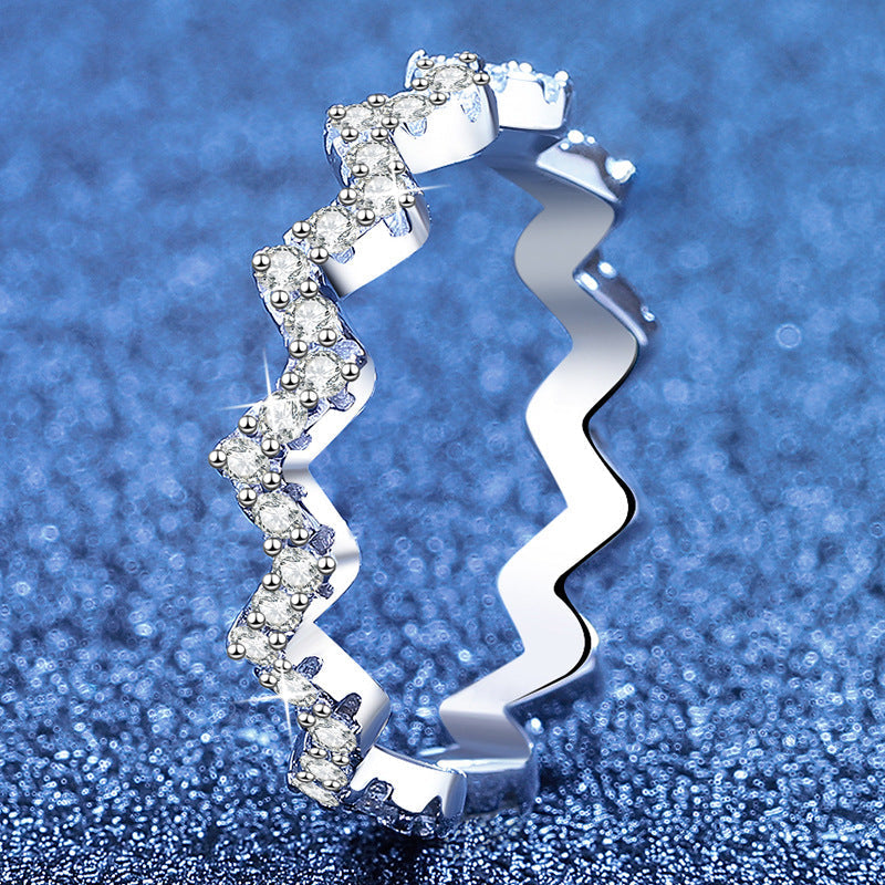[AM]CHIC WAVY MOISSANITE ETERNITY RING