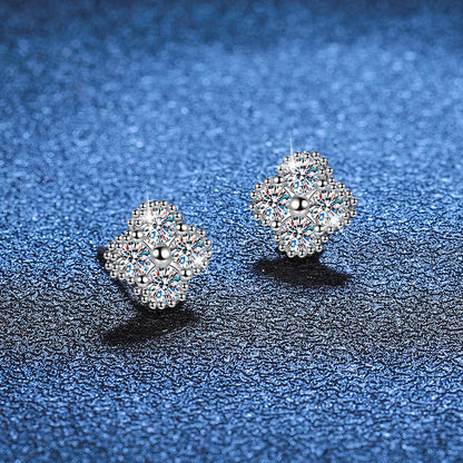 [AM]ELEGANT FOUR-LEAF CLOVER MOISSANITE STUD EARRINGS