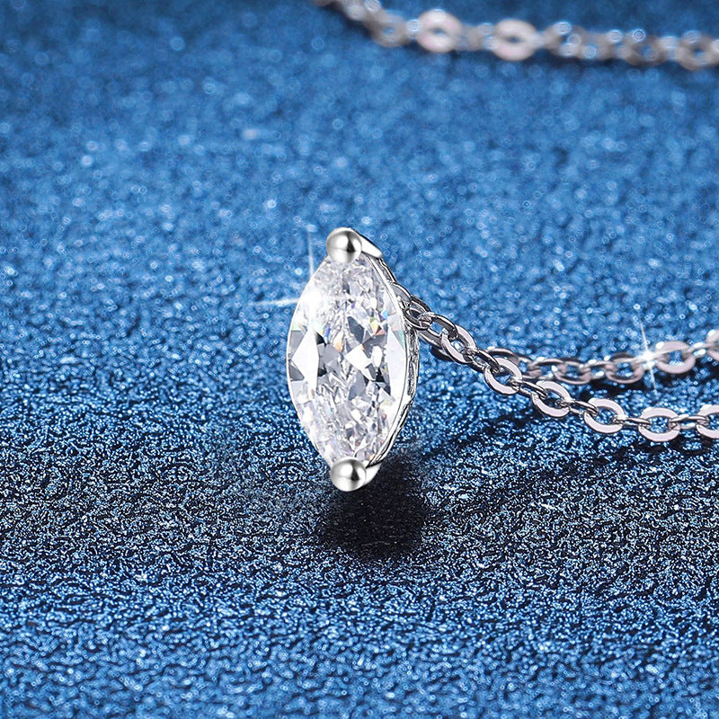 [AM]SOPHISTICATED MARQUISE-CUT MOISSANITE PENDANT NECKLACE