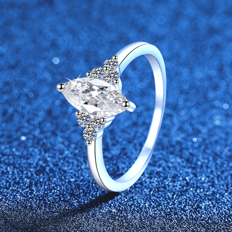 [AM]ELEGANT MARQUISE CUT MOISSANITE RING WITH SIDE ACCENTS