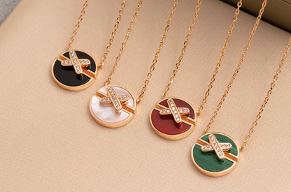 [AM]JEUX DE ROSE GOLD DIAMOND NECKLACE