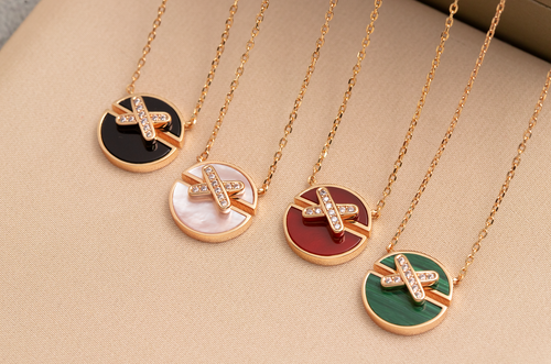 [AM]JEUX DE ROSE GOLD DIAMOND NECKLACE
