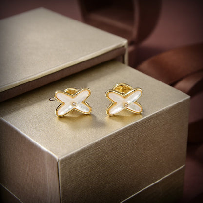 [AM]JEUX DE WHITE MOP GOLD DIAMOND EARRINGS