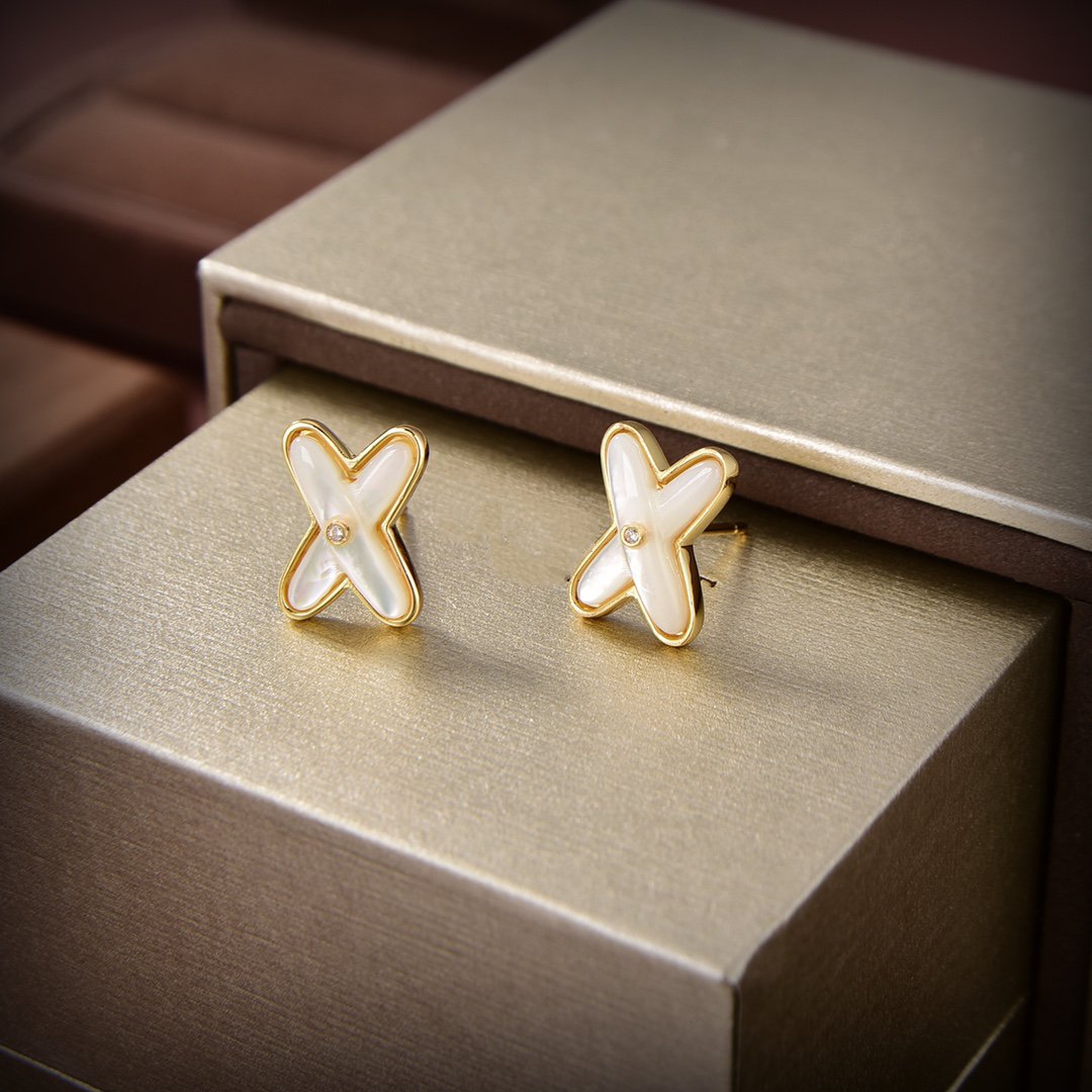[AM]JEUX DE WHITE MOP GOLD DIAMOND EARRINGS