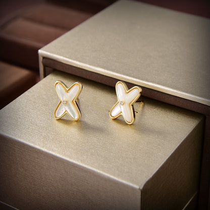 [AM]JEUX DE WHITE MOP GOLD DIAMOND EARRINGS