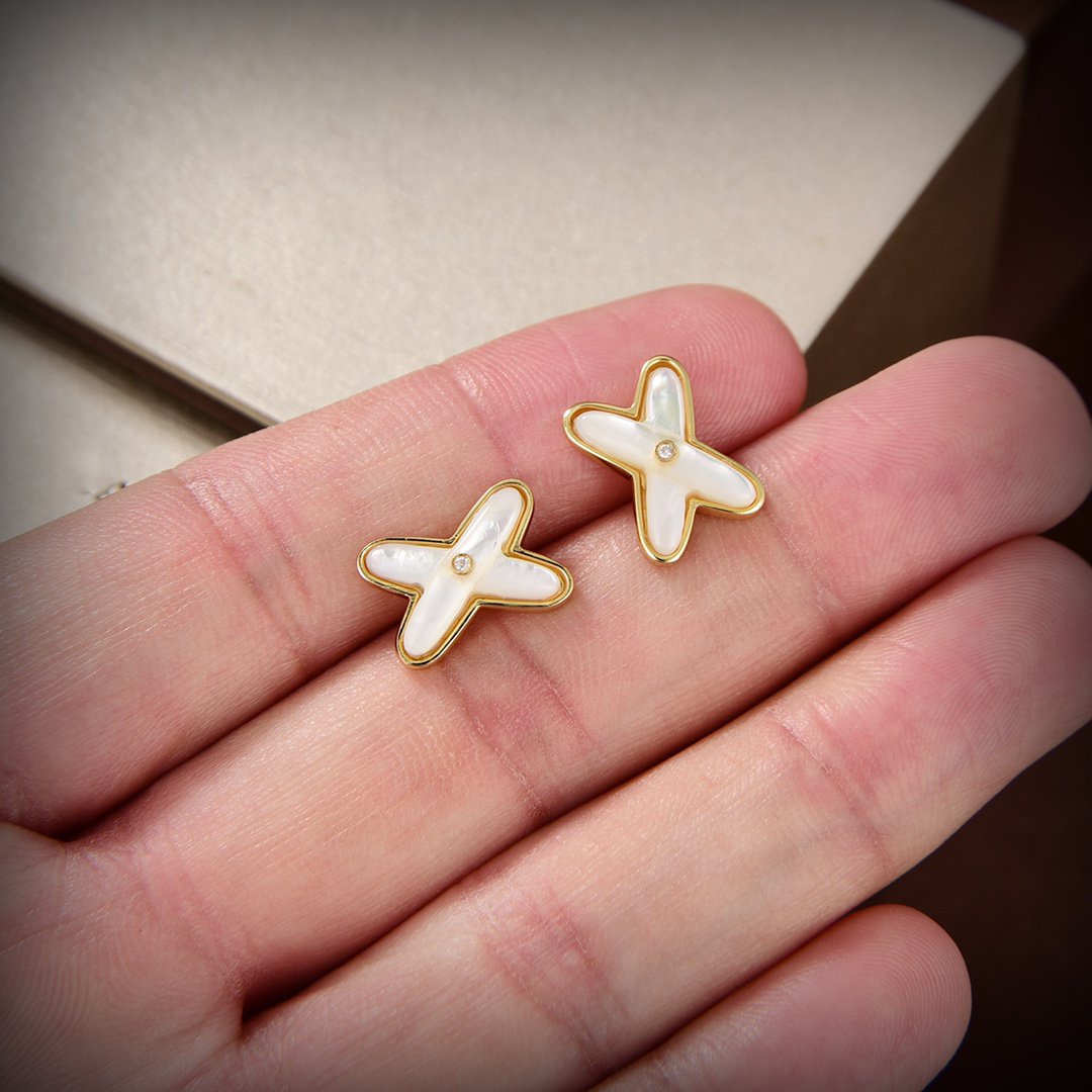 [AM]JEUX DE WHITE MOP GOLD DIAMOND EARRINGS