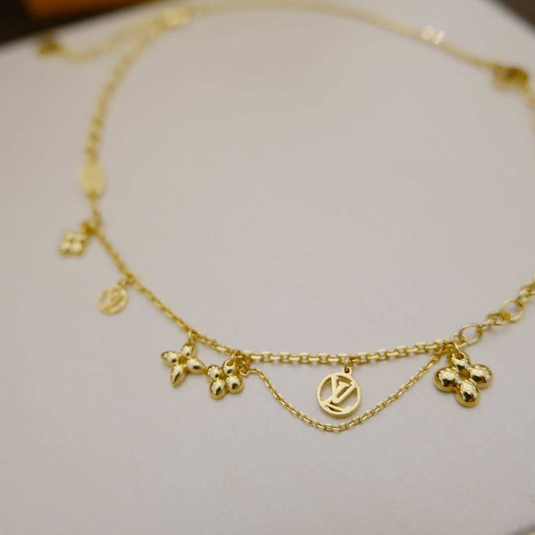 [AM]BLOOMING SUPPLE NECKLACE BRASS