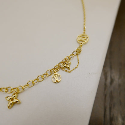 [AM]BLOOMING SUPPLE NECKLACE BRASS