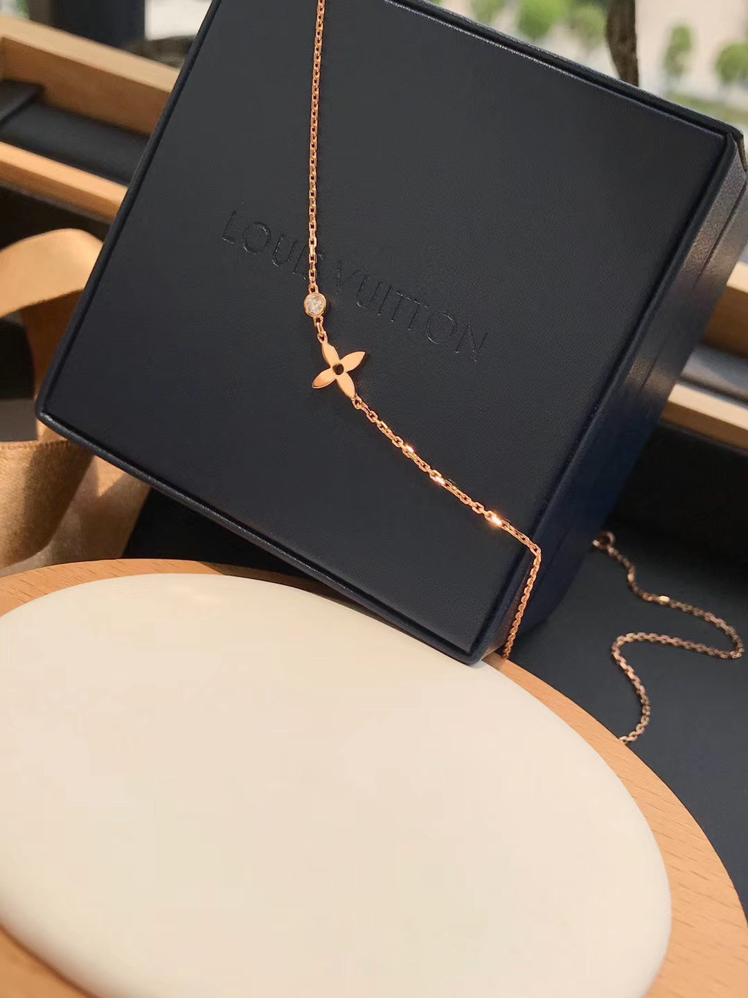 [AM]BLOSSOM PENDANT ROSE GOLD AND DIAMOND