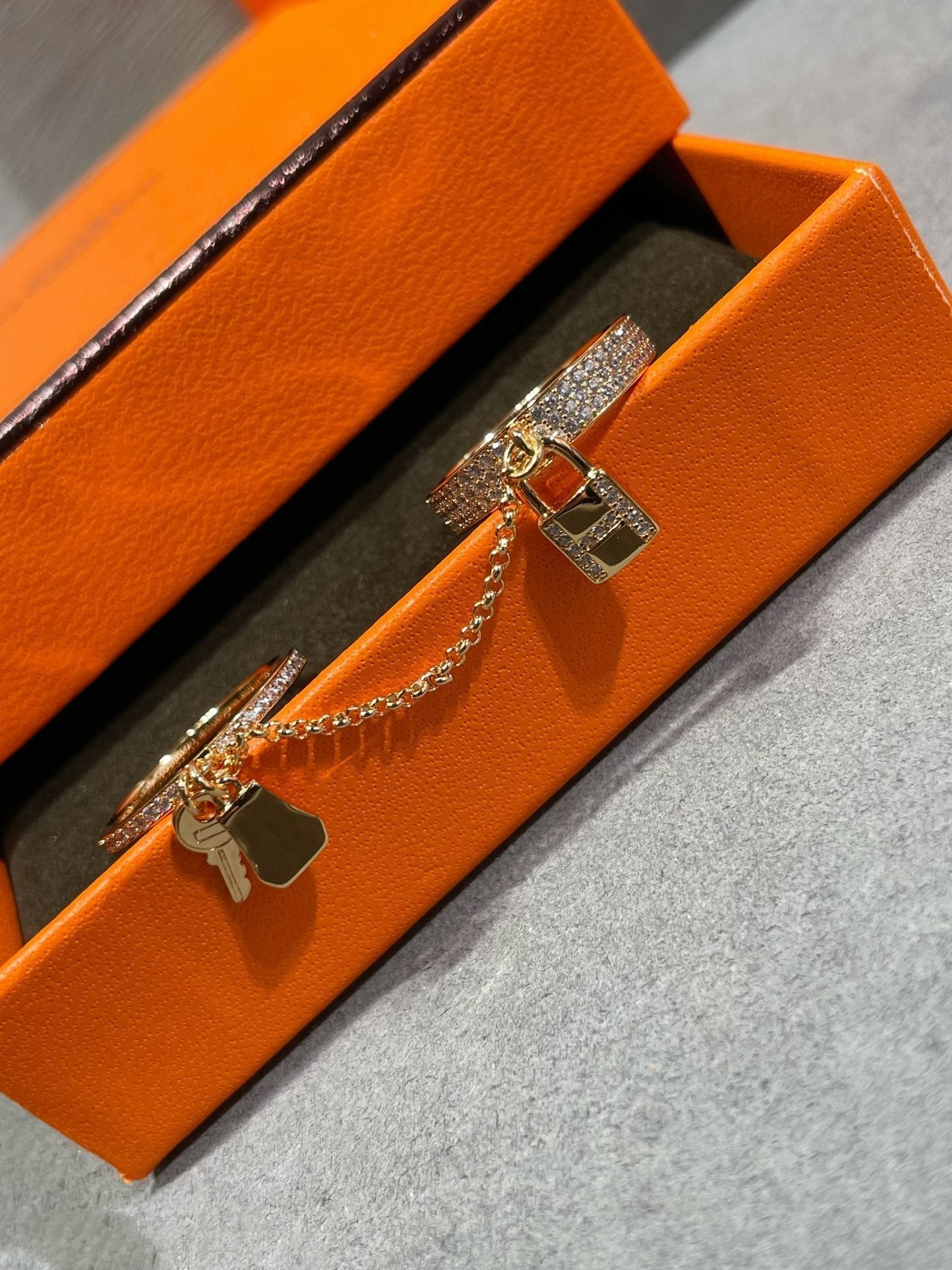 [AM]HM KELLY CLOCHETTE DOUBLE RING IN  WITH DIAMONDS