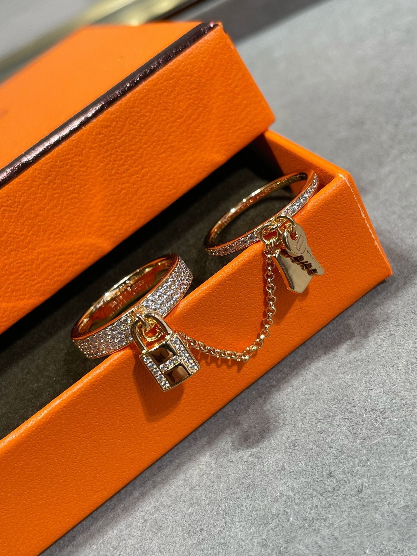 [AM]HM KELLY CLOCHETTE DOUBLE RING IN  WITH DIAMONDS