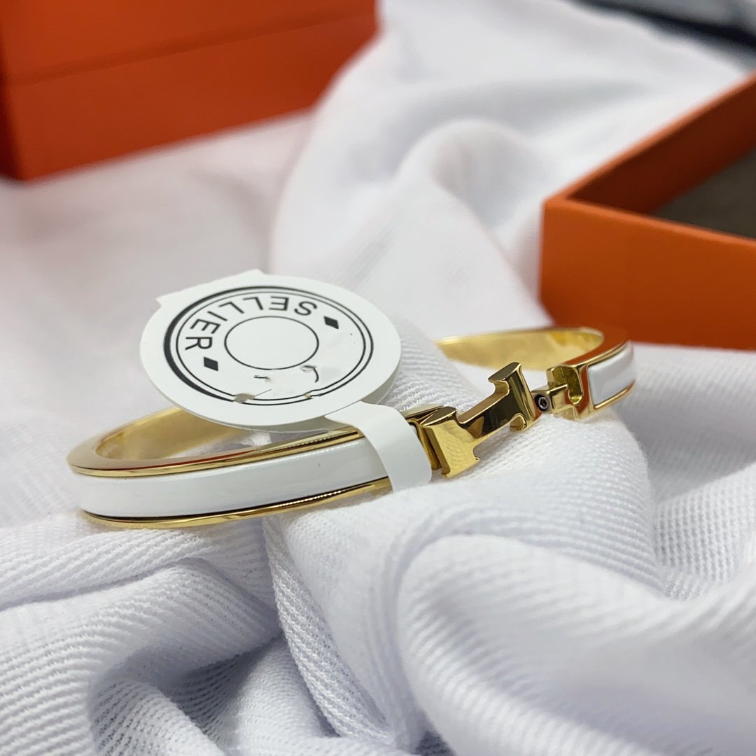 [AM]CLASSIC HM CLIC WHITE 8MM ENAMEL BRACELET