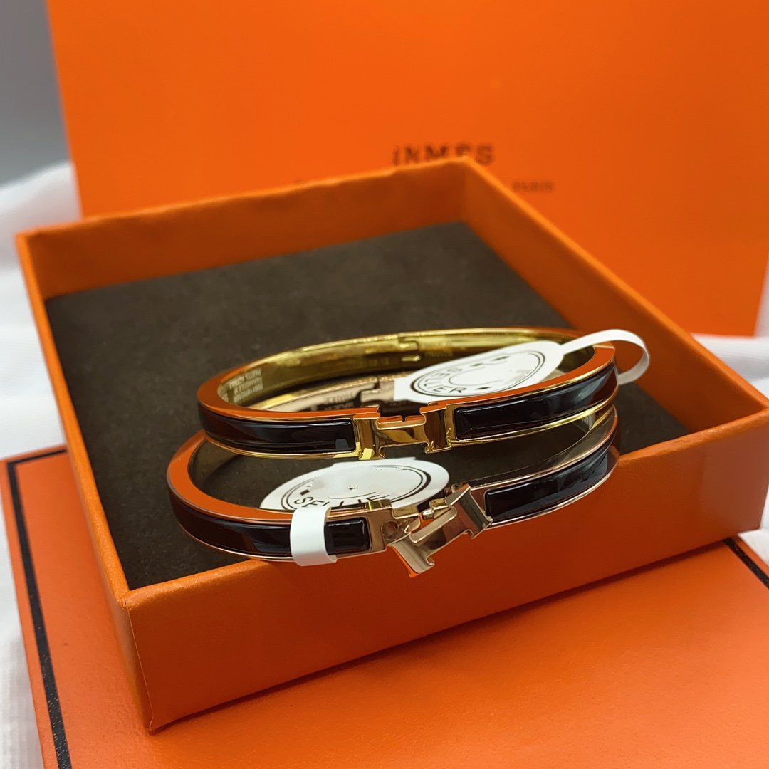 [AM]CLASSIC HM CLIC BLACK 8MM ENAMEL BRACELET
