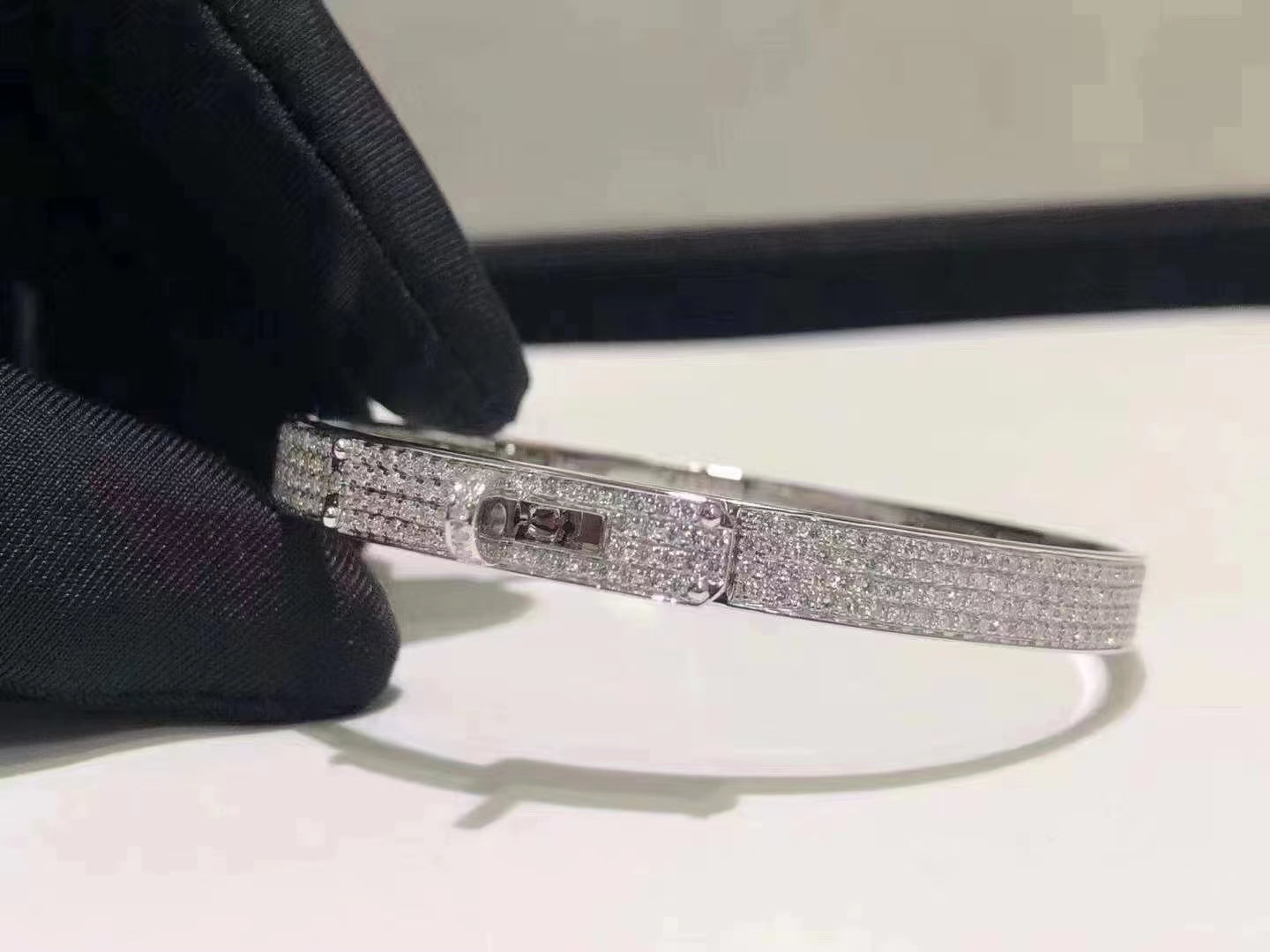 [AM]HM KELLY BRACELET IN SILVER AND FULL PAVE DIAMOND