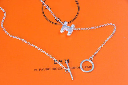 [AM]HM NECKLACE H LETTER OVAL SERIES