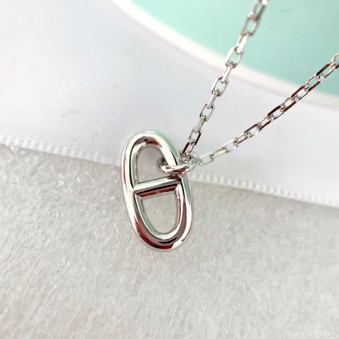 [AM]HM PIG NOSE NECKLACE