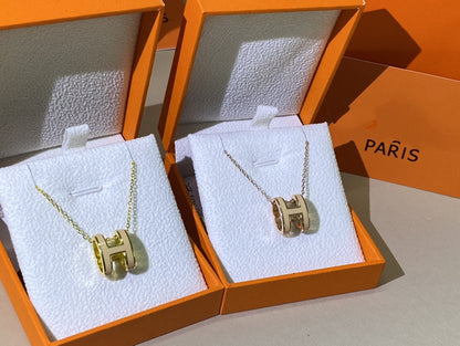 [AM]HM CLIC YELLOW ENAMEL GOLD NECKLACE