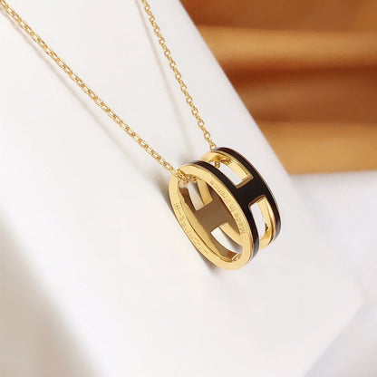 [AM]HM CLIC BLACK ENAMEL GOLD NECKLACE