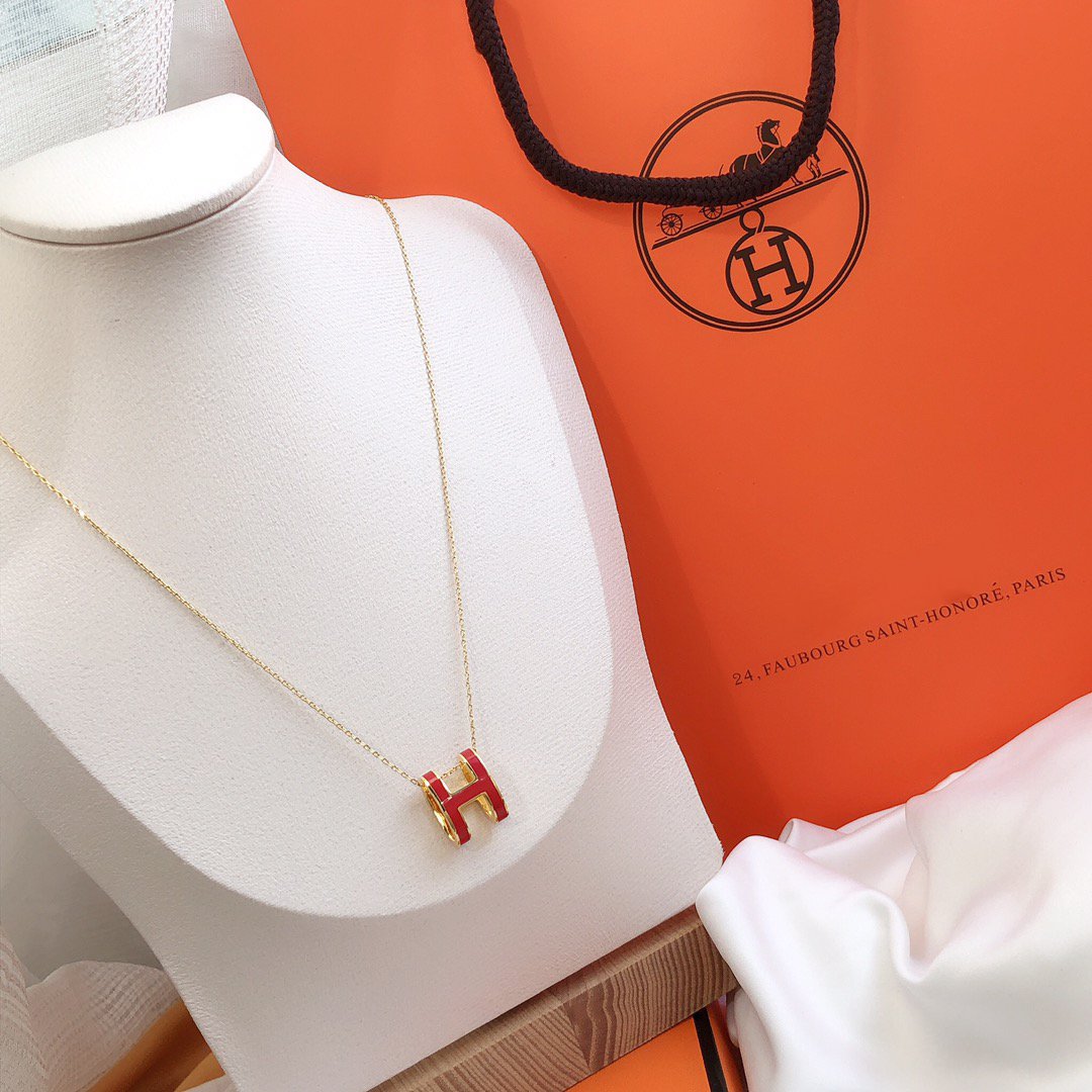 [AM]HM CLIC RED ENAMEL GOLD NECKLACE