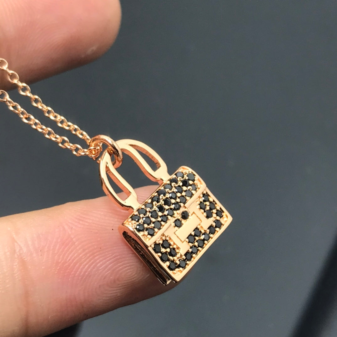 [AM]HM NECKLACE ARRIVAL BLACK DIAMOND