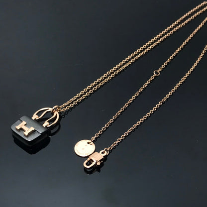 [AM]WOMEN'S HM AMULETTES CONSTANCE PENDANT NECKLACE