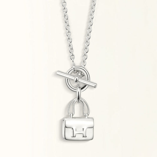 [AM]POP H PEDANT SILVER NECKLACE
