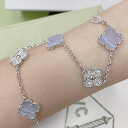 [AM]LUCKY CLOVER 5-MOTIF BRACELET - PURPLE CHALCEDONY COLLECTION