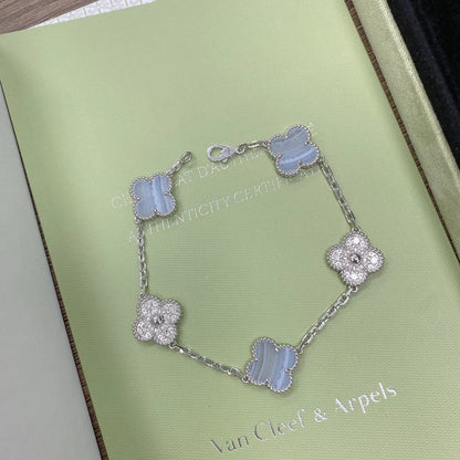 [AM]LUCKY CLOVER 5-MOTIF BRACELET - PURPLE CHALCEDONY COLLECTION