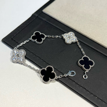 [AM]LUCKY CLOVER 5-MOTIF BRACELET - BLACK OXNY COLLECTION