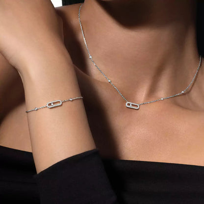 [AM]MOVE UNO PENDANT NECKLACE