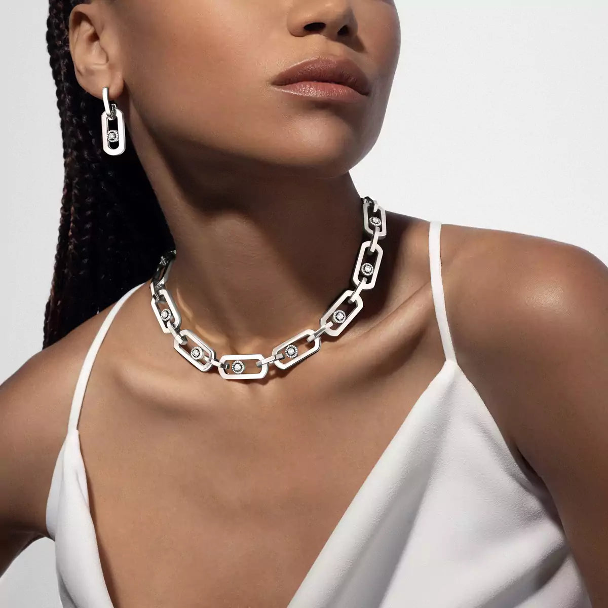 [AM]SO MOVE XL DIAMOND PENDANT EARRINGS