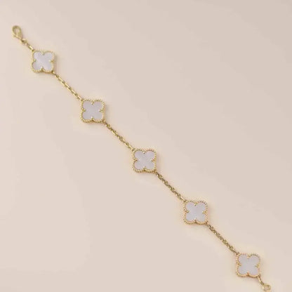 [AM]LUCKY CLOVER 5-MOTIF BRACELET - WHITE MOTHER-OF-PEARL COLLECTION