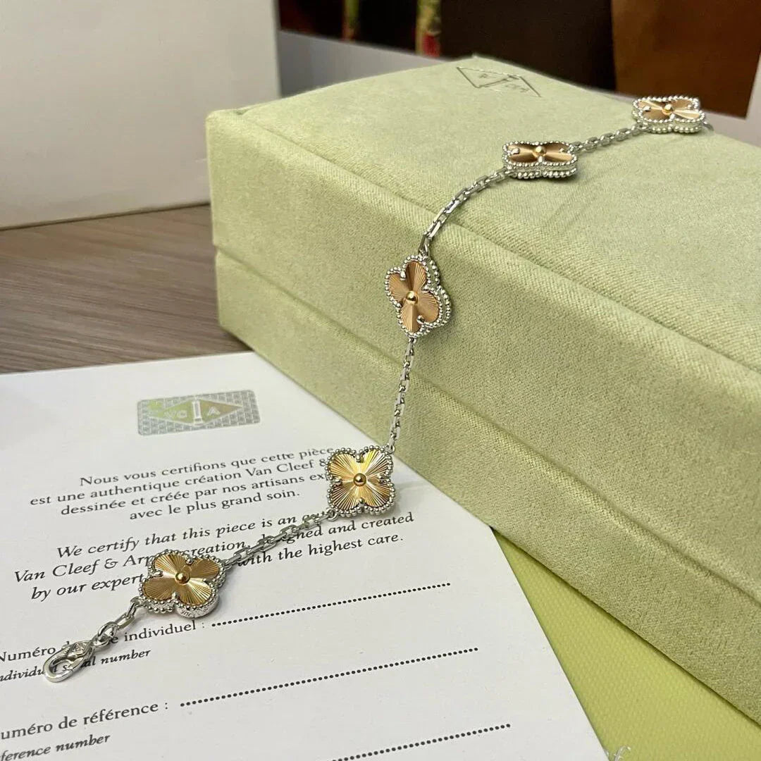 [AM]LUCKY CLOVER 5-MOTIF BRACELET - LASER COLLECTION