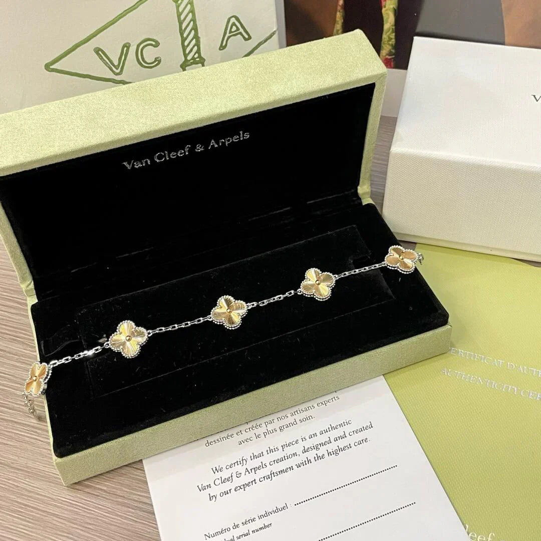 [AM]LUCKY CLOVER 5-MOTIF BRACELET - LASER COLLECTION
