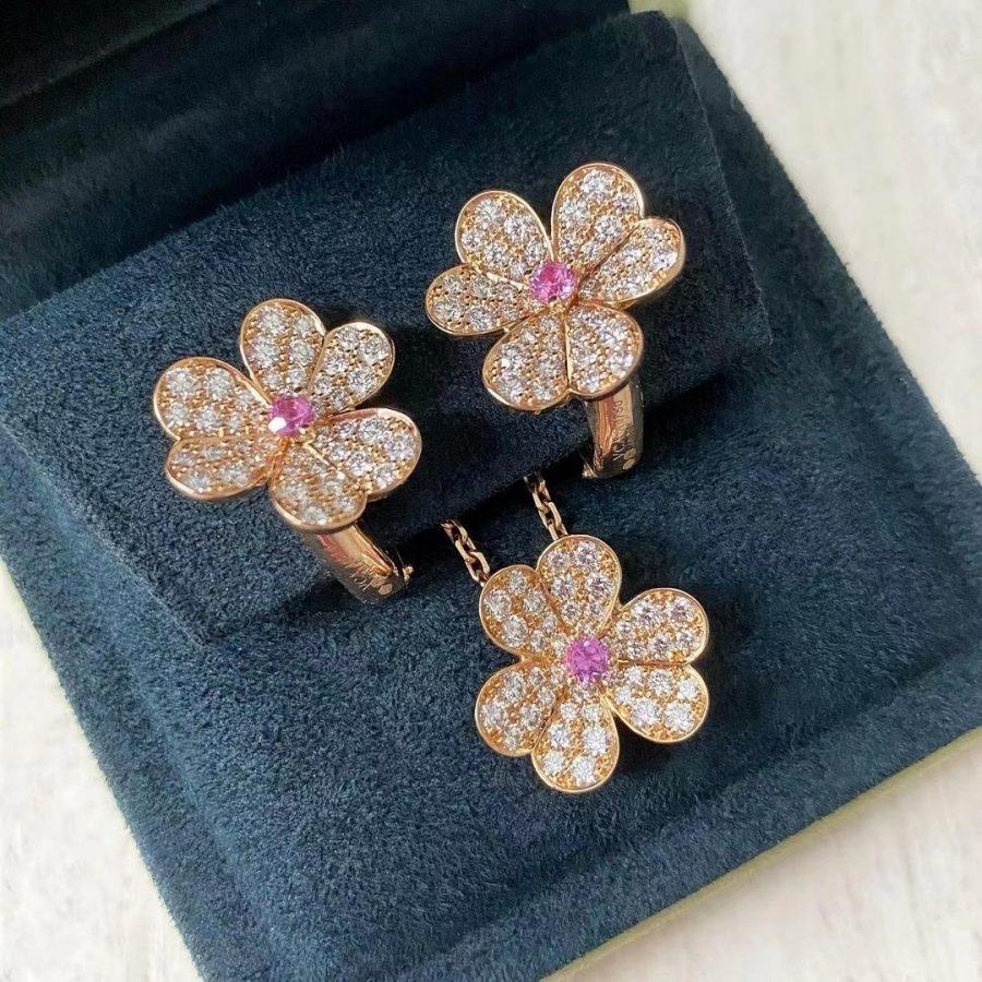 [AM]PAVÉ DIAMOND BUTTERFLY CHARM NECKLACE