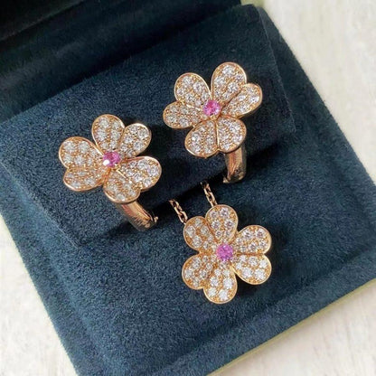 [AM]PAVÉ DIAMOND BUTTERFLY CHARM NECKLACE