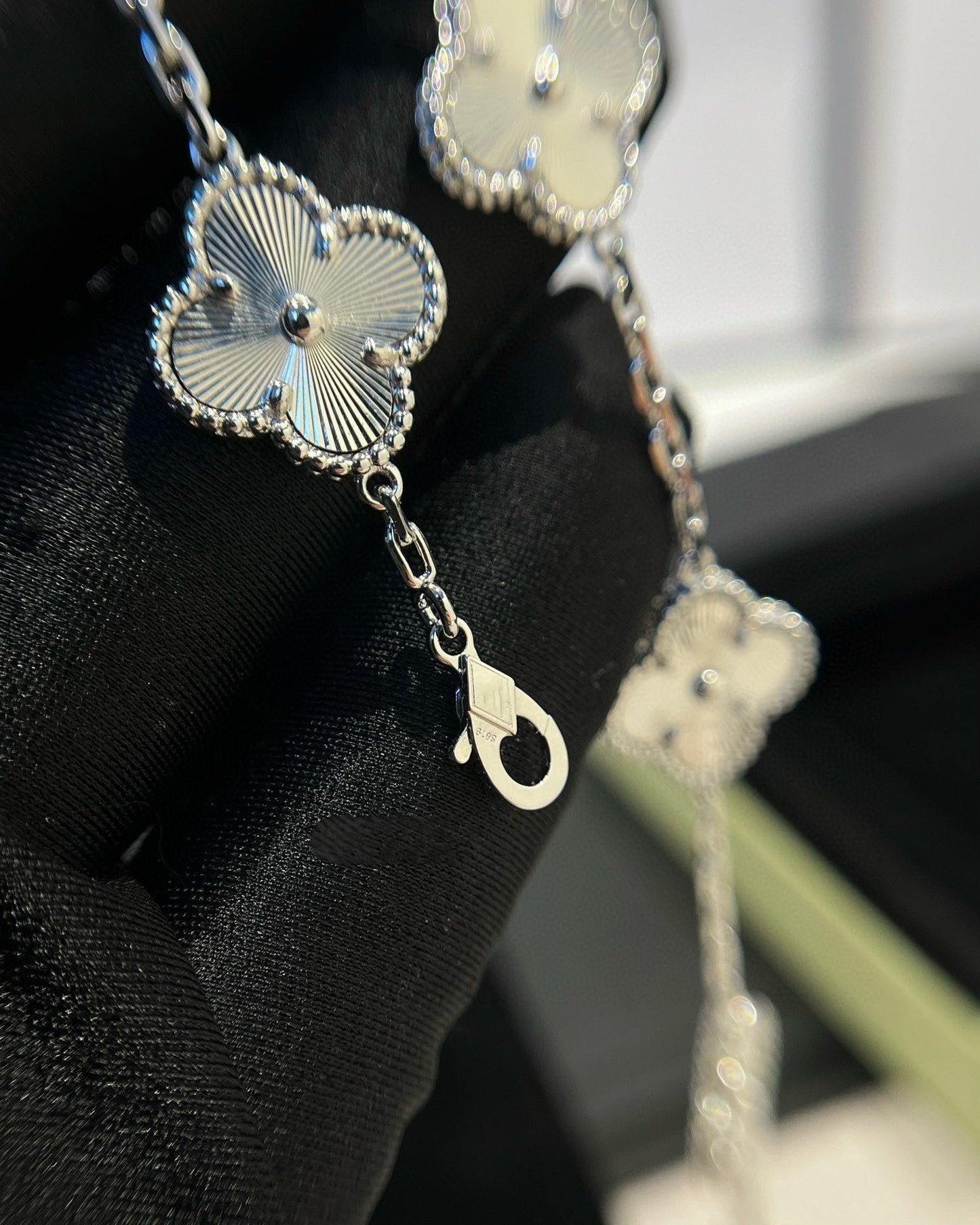 [AM]LUCKY CLOVER 5-MOTIF BRACELET - LASER COLLECTION